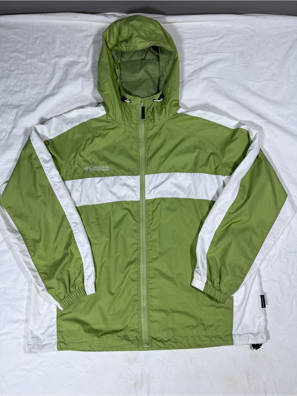 Columbia Light Green and White Hooded Windbreaker Women’s XL Vintage